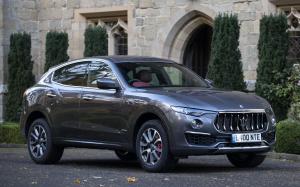 Maserati Levante GranLusso 2018 года (UK)